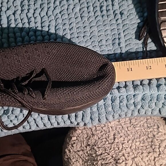 Wide NWOT elastic poly shoes.  No label looks  edema shoes - Picture 3 of 6